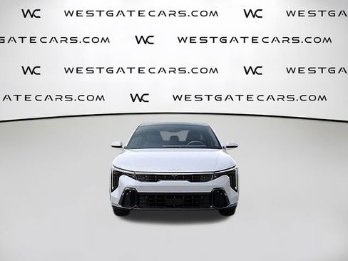 New 2025 Kia K4 GT-Line Turbo image 2