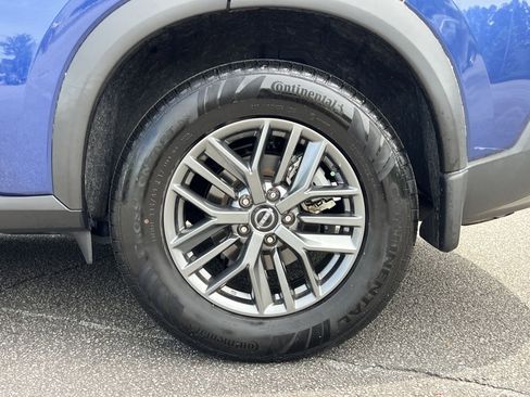 Used 2023 Nissan Rogue S FWD image 29
