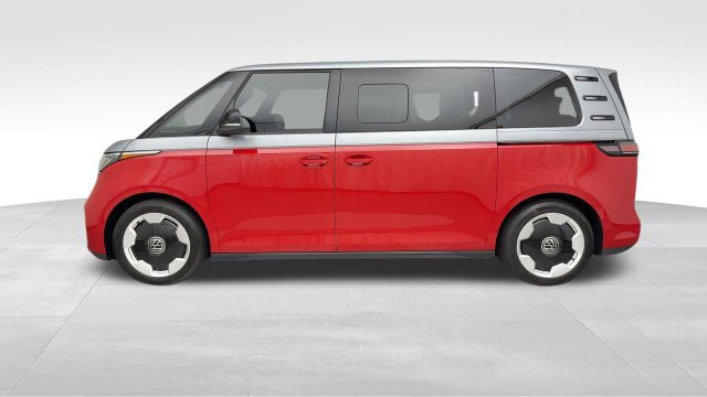 Certified 2025 Volkswagen ID. Buzz Pro S Plus AWD/4WD image 6