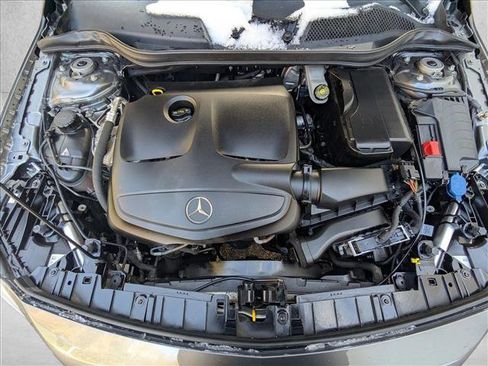 Used 2019 Mercedes-Benz GLA 250 4MATIC image 24