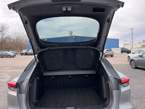 Used 2025 Buick Envista Sport Touring image 30