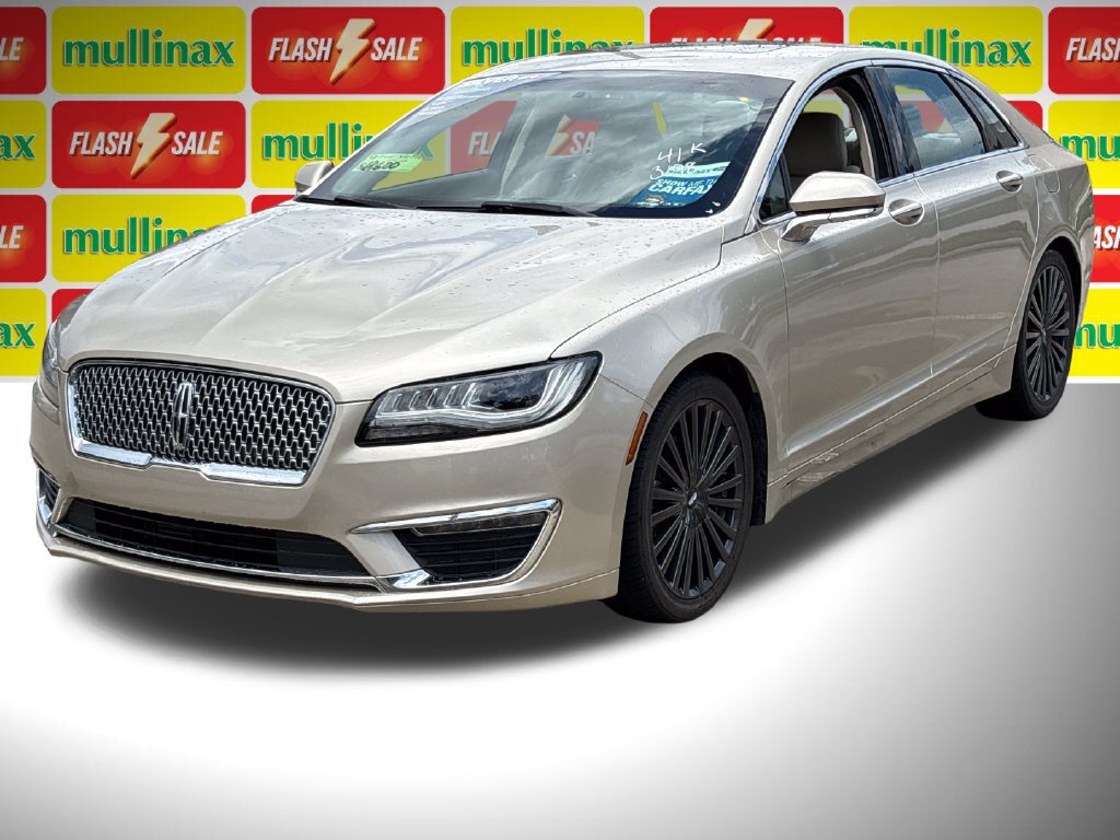 Used 2017 Lincoln MKZ Reserve FWD image 14