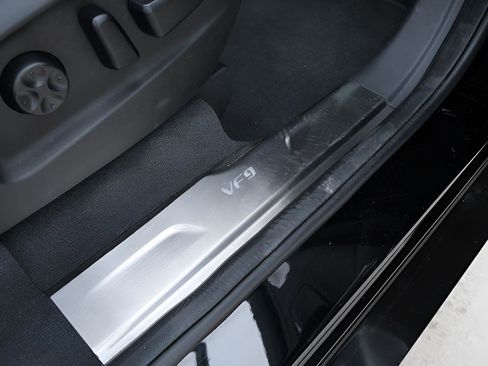 Used 2024 VinFast VF 9 Plus image 19