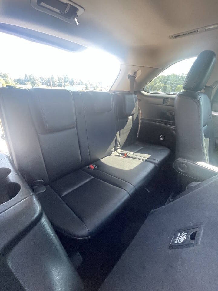 Used 2017 Toyota Highlander XLE FWD image 17