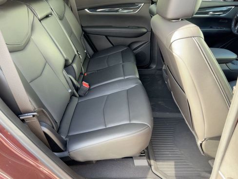 Certified 2022 Cadillac XT5 Premium Luxury w/ LPO, Floor Liner Package image 29