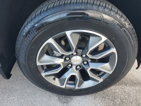 Used 2022 Chevrolet Silverado 1500 LT image 24