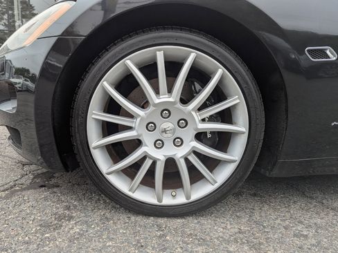 Used 2011 Maserati GranTurismo Convertible image 43