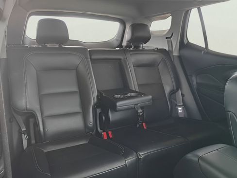Used 2023 GMC Terrain SLT FWD image 31
