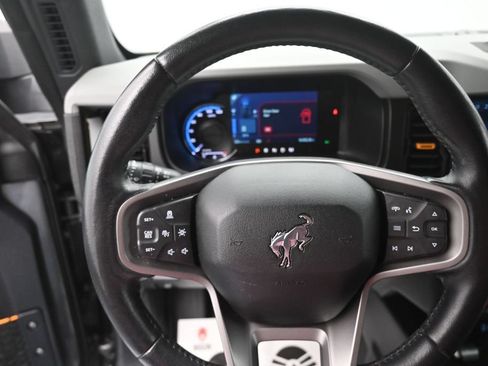 Used 2022 Ford Bronco Badlands AWD/4WD image 7