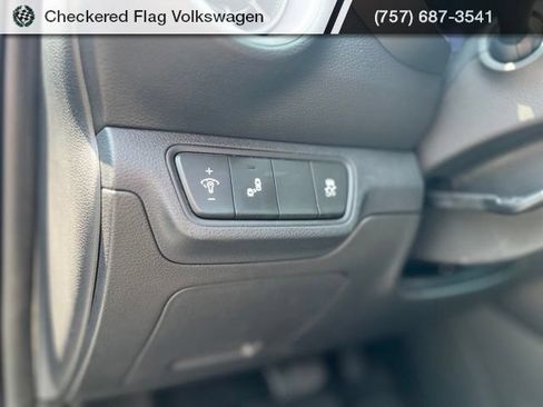 Used 2023 Kia Forte LXS w/ LXS Technology Package FWD image 18
