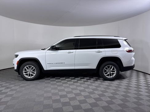 Used 2021 Jeep Grand Cherokee L Laredo w/ Luxury Tech Group I AWD/4WD image 14