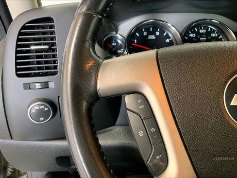 Used 2009 Chevrolet Silverado 2500 LT w/ Suspension Package, Off-Road image 20