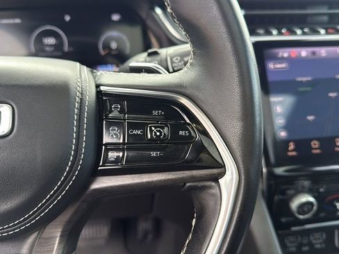 Used 2022 Jeep Grand Cherokee L Overland w/ Luxury Tech Group IV image 25