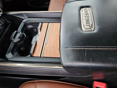 Used 2022 RAM 1500 Limited image 24