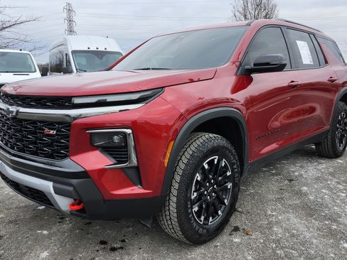 Used 2025 Chevrolet Traverse Z71 w/ LPO, Floor Liner Package image 14