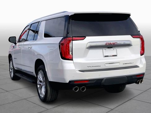 Used 2024 GMC Yukon XL Denali w/ Advanced Technology Package image 12