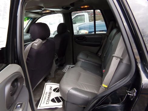 Used 2002 Chevrolet TrailBlazer LTZ image 7