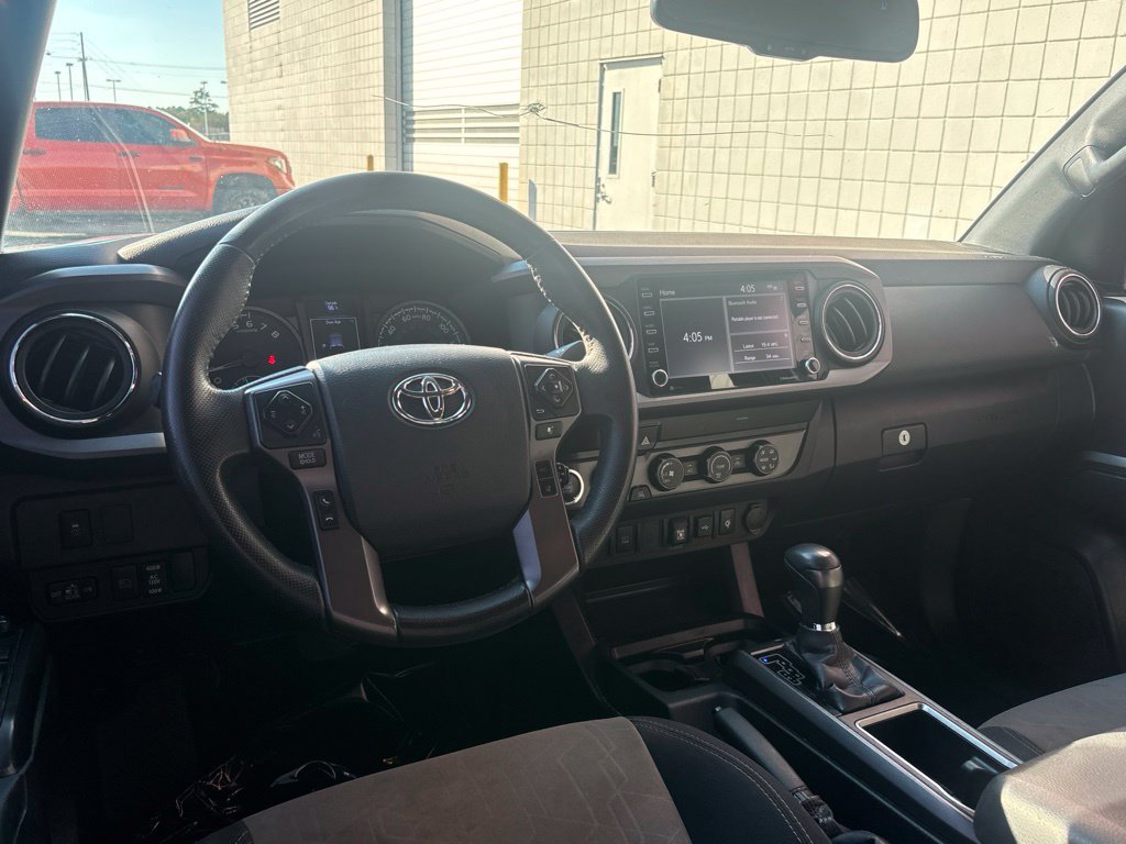 Used 2020 Toyota Tacoma TRD Off-Road AWD/4WD image 2