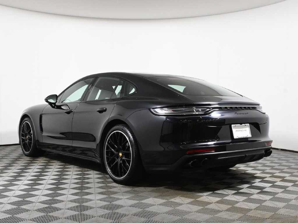 Used 2023 Porsche Panamera 4 Platinum Edition AWD/4WD image 3