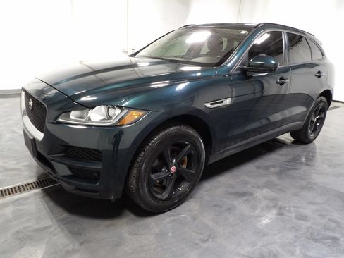 Used 2018 Jaguar F-PACE Premium AWD/4WD image 4