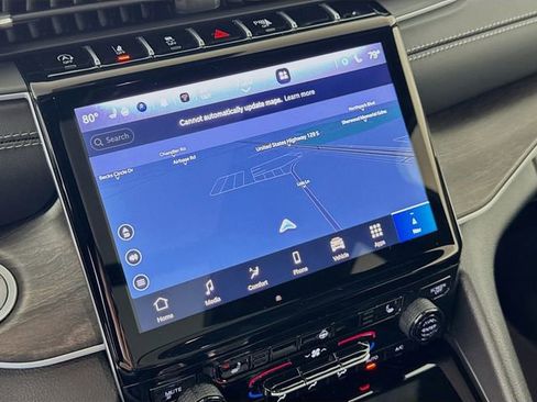 New 2025 Jeep Grand Cherokee L Limited w/ Trailer Tow Package image 16