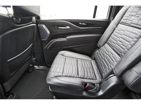 Certified 2024 Cadillac Escalade ESV V w/ LPO, Floor Liner Package AWD/4WD image 12
