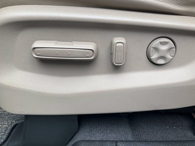 Used 2022 Honda Odyssey Elite image 3