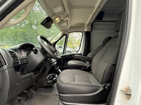 Used 2025 RAM ProMaster 2500 w/ Convenience Group FWD image 15