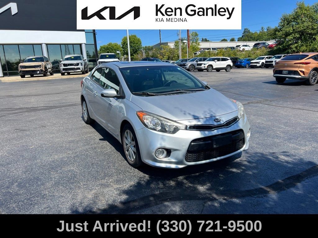 Used 2014 Kia Forte Koup EX w/ EX Premium Package FWD image 3