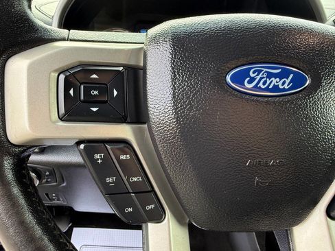 Used 2020 Ford F450 Lariat w/ Lariat Ultimate Package AWD/4WD image 23