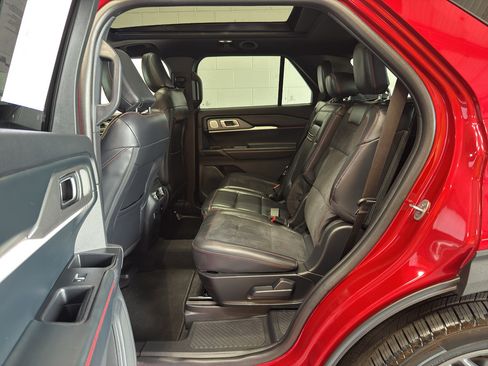 Used 2026 Ford Explorer ST AWD/4WD image 10