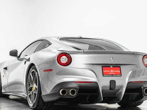 Used 2016 Ferrari F12 Berlinetta RWD image 7