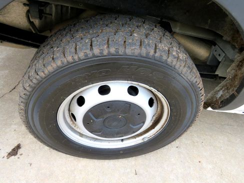 Used 2019 Ford Transit 250 130 Low Roof image 27