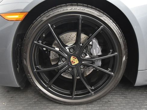 Certified 2025 Porsche 718 Cayman RWD image 13