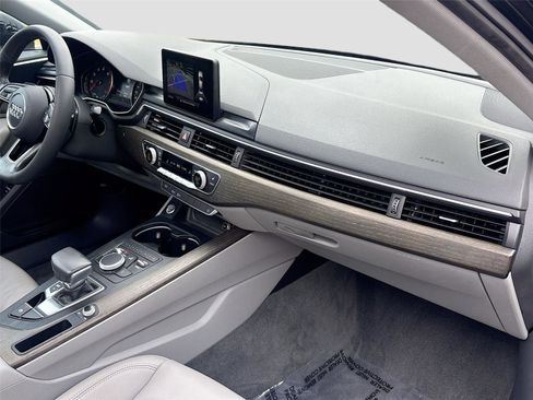 Used 2019 Audi A4 2.0T Premium w/ Convenience Package image 33