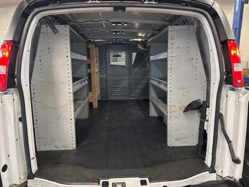 Used 2022 Chevrolet Express 2500 w/ Driver Convenience Package RWD image 26