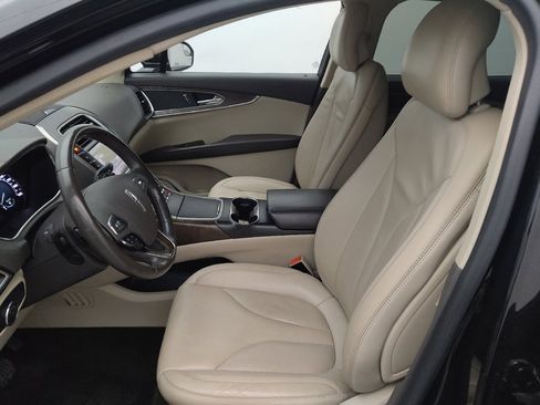 Used 2016 Lincoln MKX Select FWD image 17