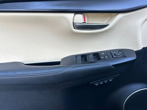 Used 2015 Lexus NX 300h AWD image 12