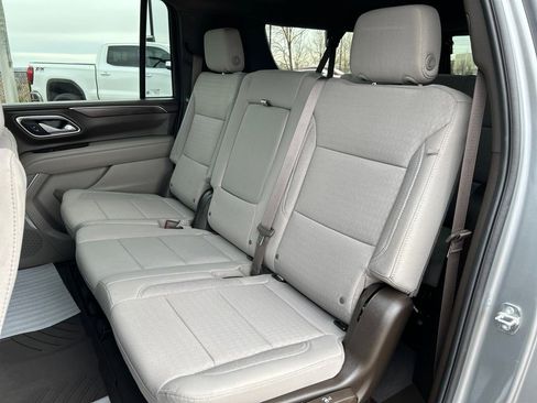 Used 2024 Chevrolet Suburban LS image 21