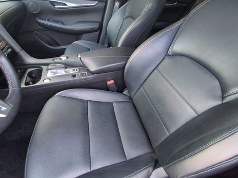 Used 2023 INFINITI QX50 Luxe FWD image 8