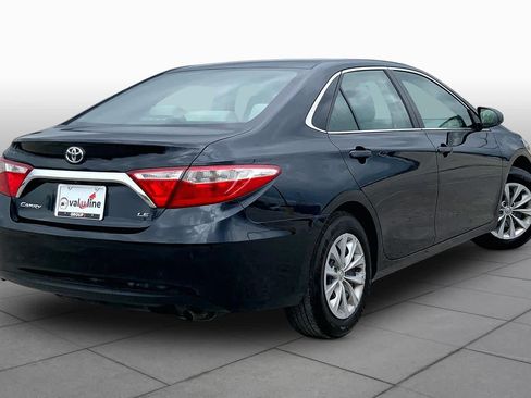 Used 2017 Toyota Camry LE FWD image 13