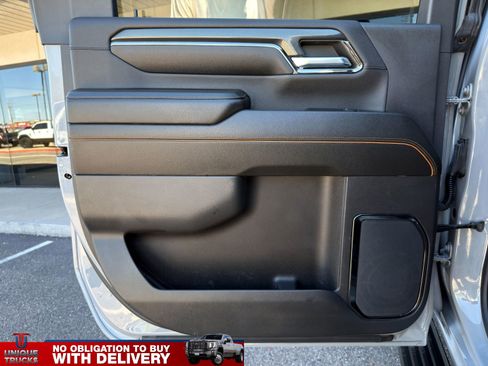 Used 2024 GMC Sierra 2500 AT4 w/ Technology Package image 21