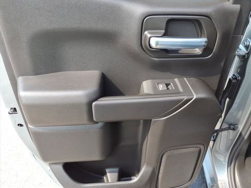 Used 2026 Chevrolet Silverado 1500 Custom image 32