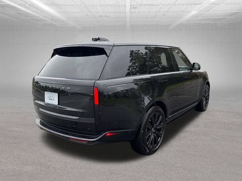 New 2025 Land Rover Range Rover SE AWD/4WD image 7