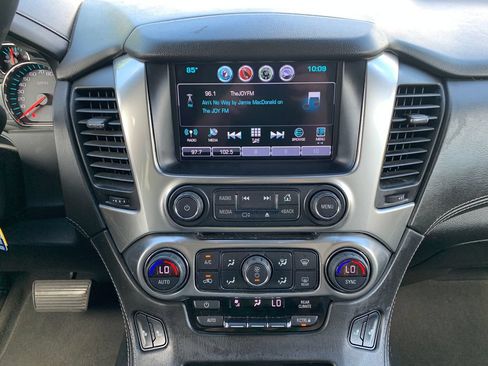 Used 2019 Chevrolet Tahoe LT RWD image 16