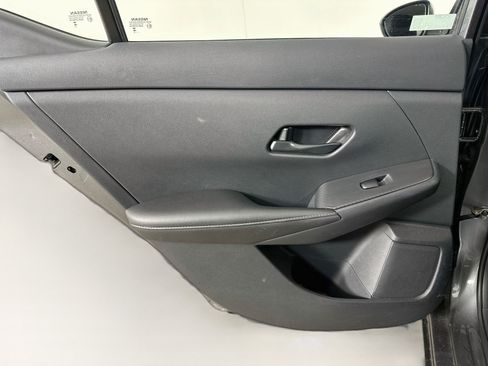 Used 2025 Nissan Sentra SV FWD image 25
