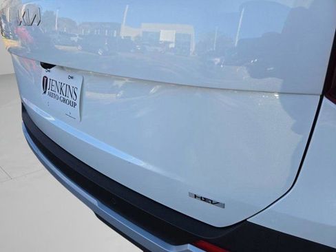 New 2026 Kia Carnival EX FWD image 17