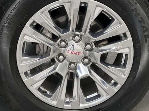 Used 2025 GMC Yukon Denali AWD/4WD image 77