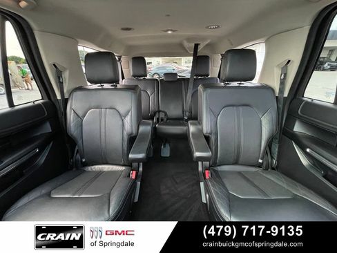 Used 2018 Ford Expedition Max Platinum AWD/4WD image 30