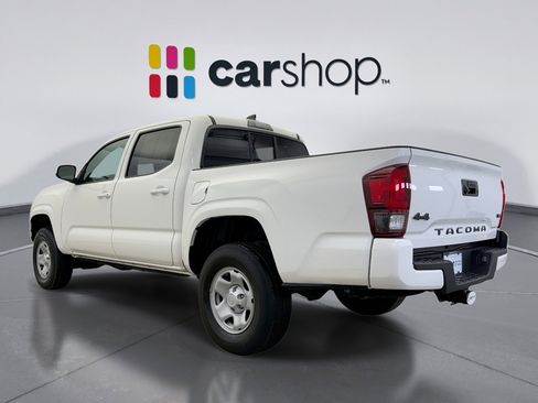 Used 2022 Toyota Tacoma SR image 3